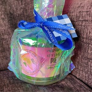 New Key Lime Pie Candle Bath and Body Works retired.  NWT.